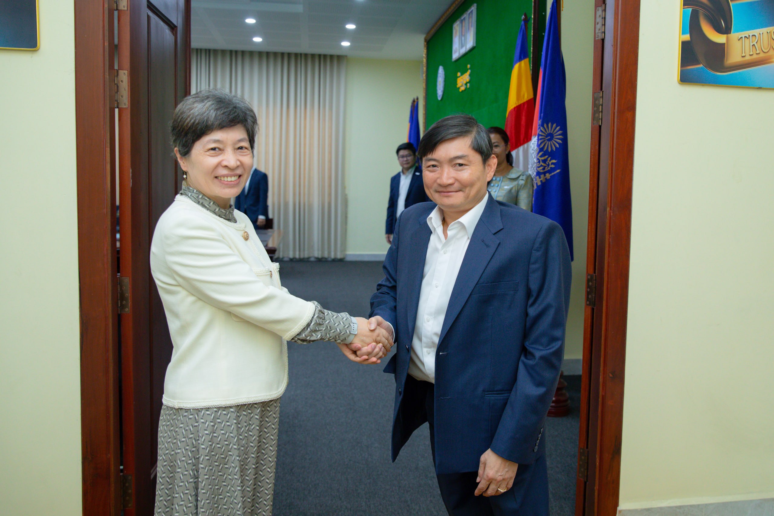 ILO commends Cambodia for progress in implementing UN’s “Decent Work ...